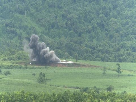 Su-30 Viet Nam tan cong chinh xac tuyet doi 