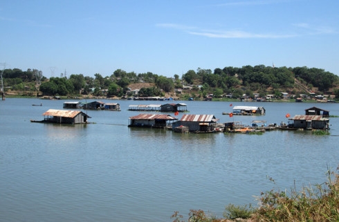 lat thuyen tren ho thuy dien tri an mot nguoi chet duoi hinh 1