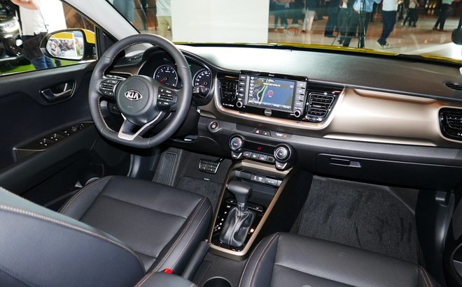 kia stonic hoan toan moi co gia tu 376 trieu dong hinh anh 5