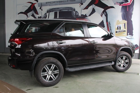 toyota-fortuner-2017-ban-trung-dong-dau-tien-ve-viet-nam-page-2-1