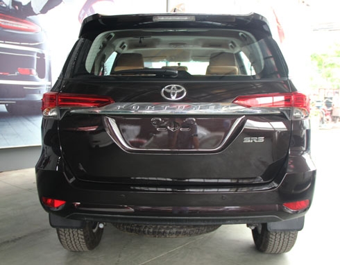 toyota-fortuner-2017-ban-trung-dong-dau-tien-ve-viet-nam-page-2-2