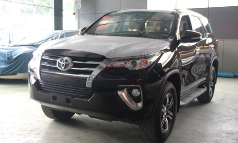 toyota-fortuner-2017-ban-trung-dong-dau-tien-ve-viet-nam-page-2-6
