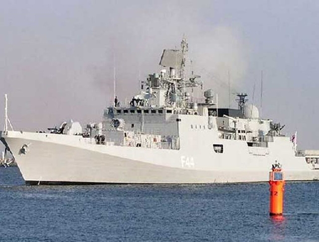  Ngoài tên lửa 8 tên lửa diệt hạm BrahMos, tàu còn có pháo hạm 100mm, pháo bắn nhanh AK-630, hệ thống rocket và ngư lôi chống ngầm. Trên tàu cũng bố trí sân đỗ trực thăng phía sau đuôi tàu. 