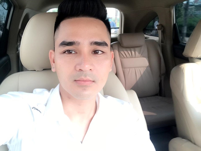Nam ca si Viet qua doi o tuoi 30 sau khi nga tu tang 10 chung cu hinh anh 1