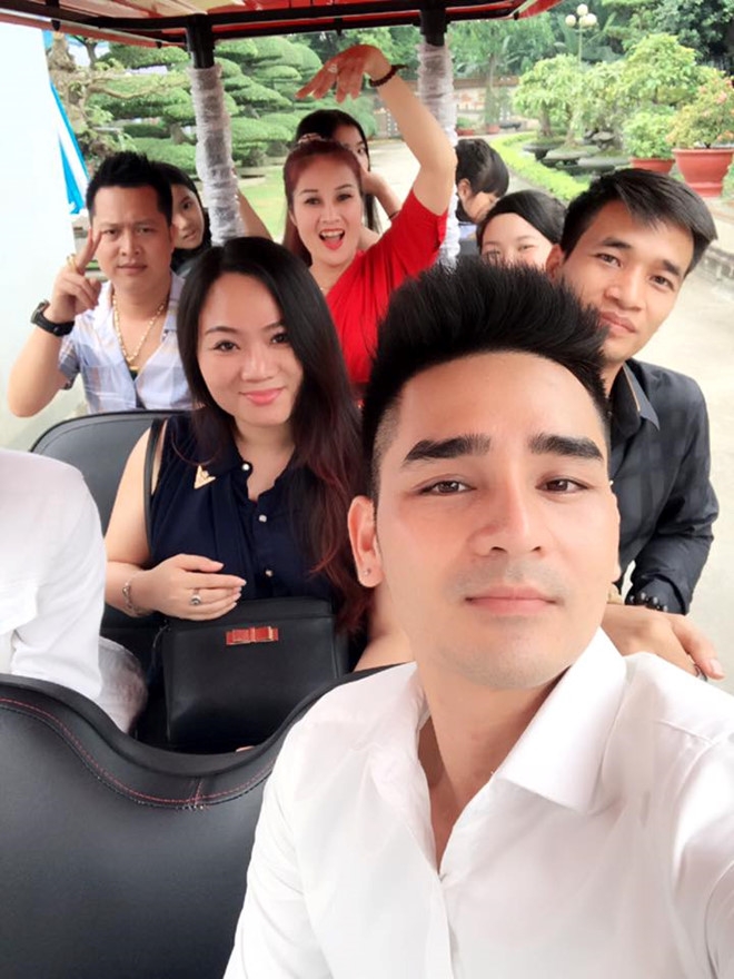 Nam ca si Viet qua doi o tuoi 30 sau khi nga tu tang 10 chung cu hinh anh 3