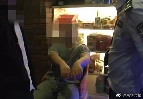 nho qua xau, co gai thoat khoi bi cuong buc trong tiem net  hinh anh 4