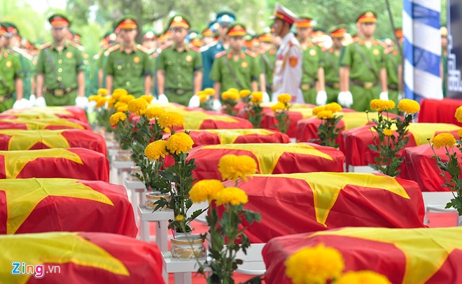 Tang che do doi voi to chuc, ca nhan tim kiem, quy tap hai cot liet si hinh anh 1