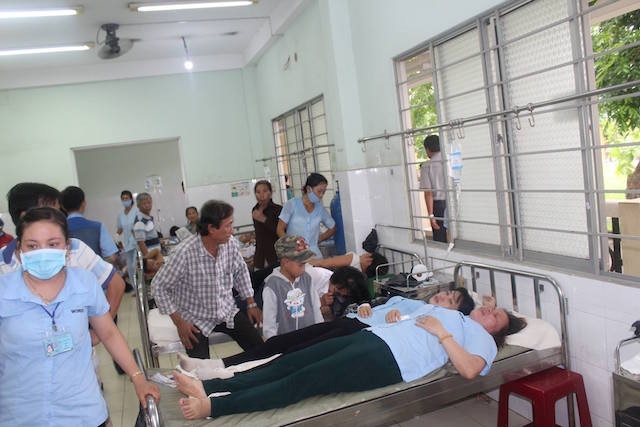 hon 100 cong nhan ngo doc phai nhap vien sau bua com hinh anh 1