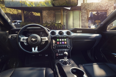 ford-mustang-2018-ban-nang-cap-gia-25600-usd-1