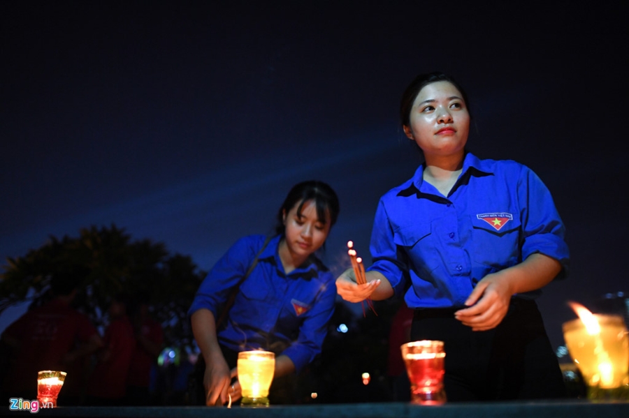 Nghia trang sang bung dem tri an cac anh hung liet si hinh anh 2