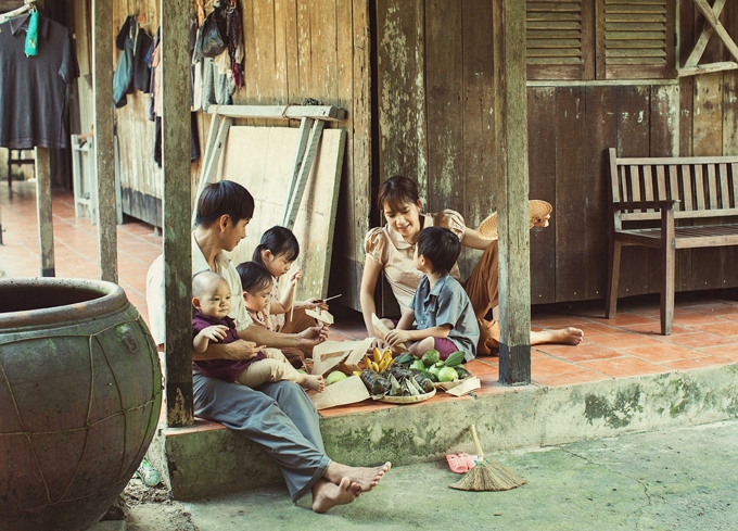 vo-chong-ly-hai-hoa-nong-dan-dat-4-con-di-bat-ca-mo-cua-tiep-7