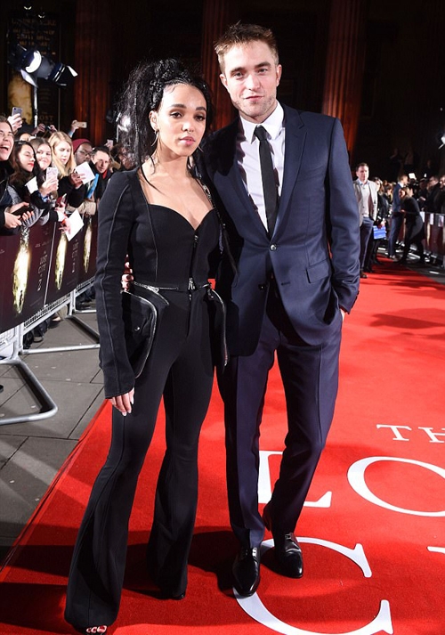 robert-pattinson-thu-nhan-tung-di-an-cap-tap-chi-khieu-dam-de-ban-kiem-tien-2
