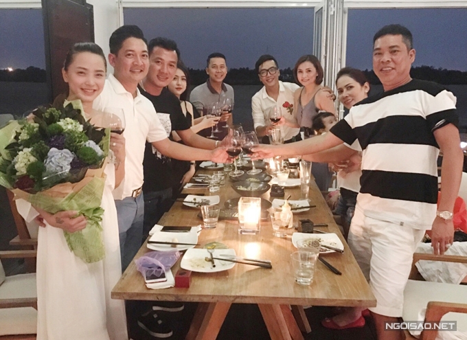 thanh-dat-mua-nhan-kim-cuong-tang-hai-bang-7