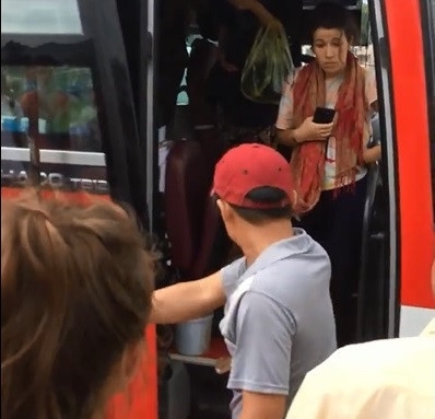 Vu duoi khach Tay xuong xe o Nha Trang: Nhan vien chua duoc dao tao hinh anh 1