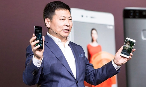 huawei-om-mong-thong-tri-the-gioi