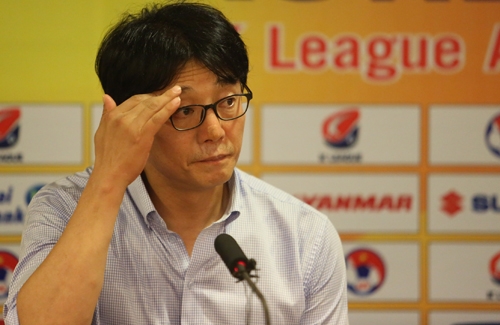 hlv-cac-ngoi-sao-k-league-do-loi-cho-thoi-tiet-khi-thua-u22-viet-nam