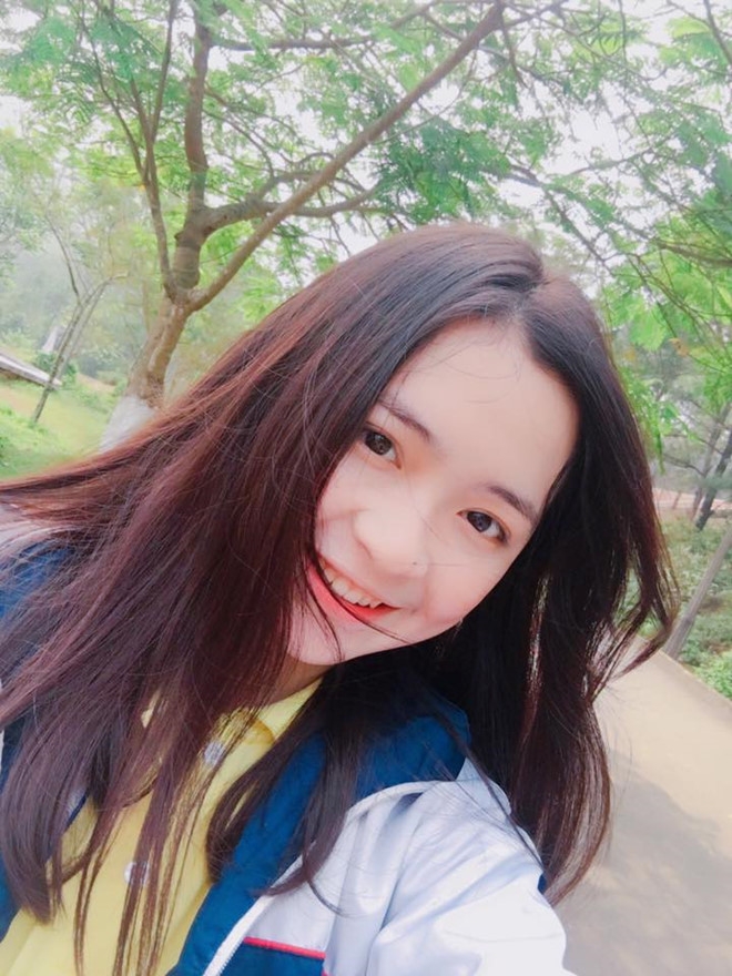 Nu sinh 10X chuyen Anh uoc mo thanh nguoi mau chuyen nghiep hinh anh 10