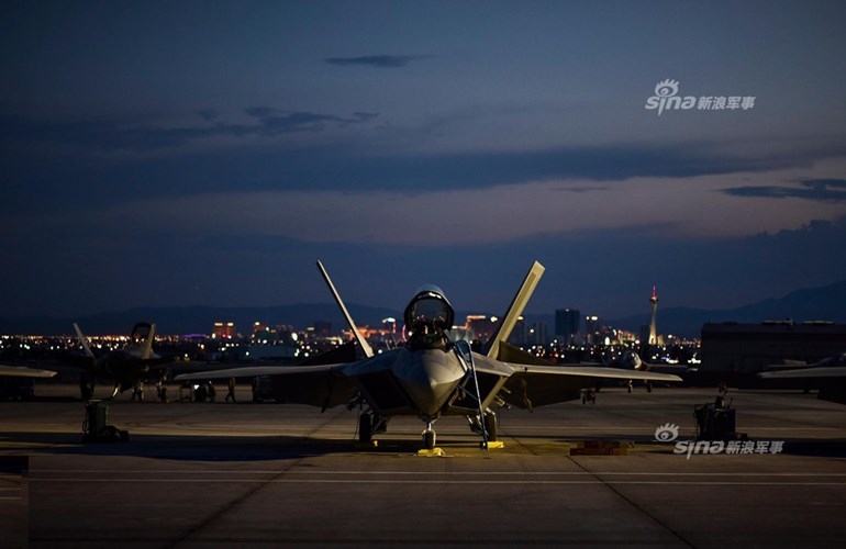 Ky luc “vo tien khoang hau” cua tiem kich F-22 Raptor-Hinh-5