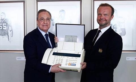 Perez, dung dua voi Ed Woodward