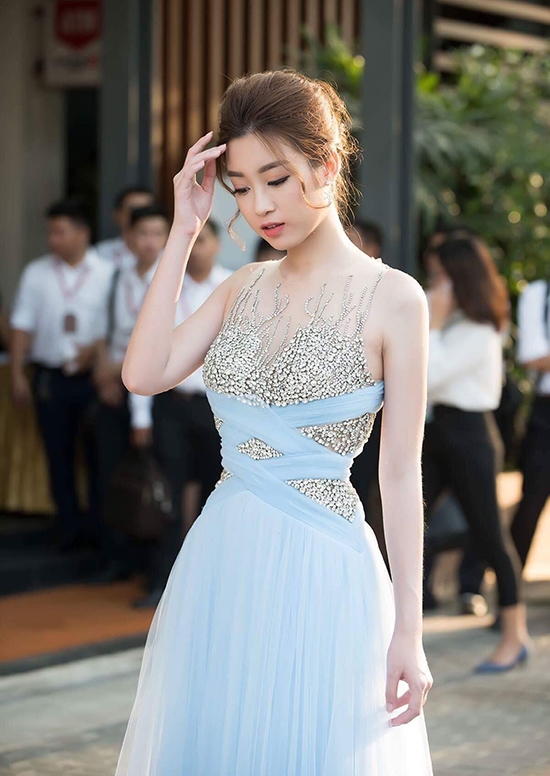 7-my-nhan-viet-mac-dep-nhat-tuan-31-7-1