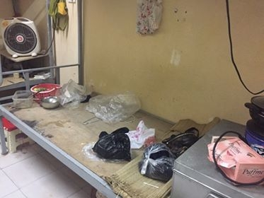 Đã tìm ra cô nàng nữ hoàng ở bẩn: nằm ngủ trên giường ngập rác, bát đĩa mốc meo cả tuần không rửa - Ảnh 3.