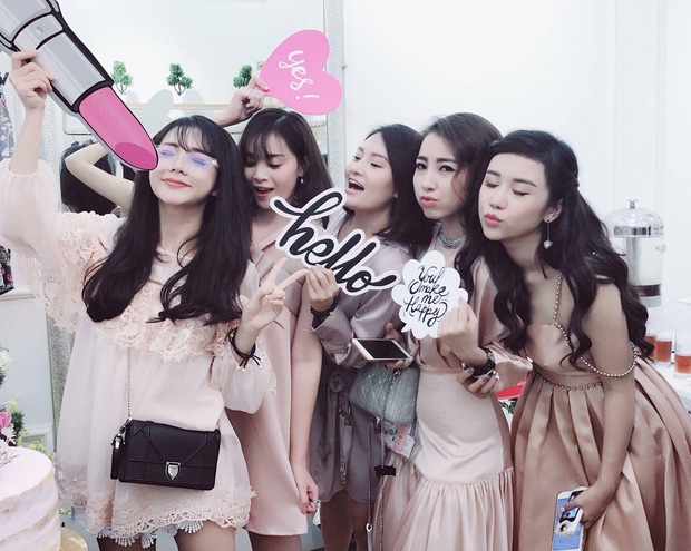 Hội hot girl bỉm sữa thân nhau 10 năm khoe ảnh du lịch đẹp như mơ khiến dân tình phát ghen - Ảnh 8.