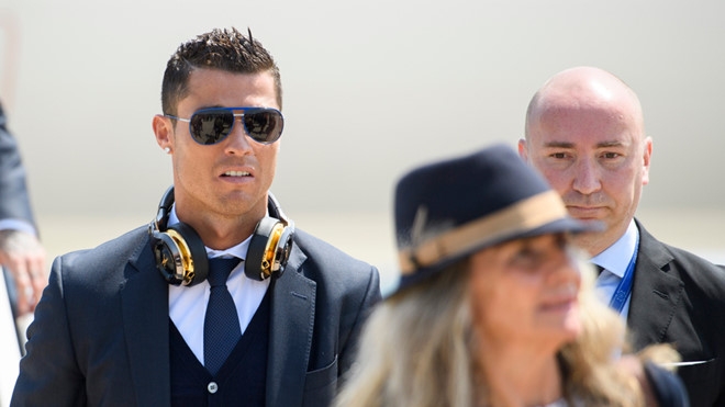 Ronaldo co nguy co di tu 15 nam, nop phat 75 trieu euro hinh anh 1
