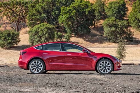 tesla-model-3-sedan-chay-dien-gia-tu-35000-usd-page-2-1