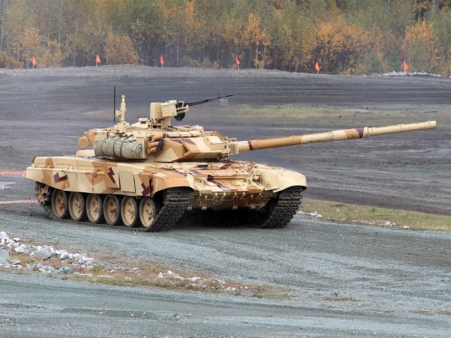 Báo Nhật nói gì về việc Việt Nam mua xe tăng T-90 Nga - Ảnh 1.