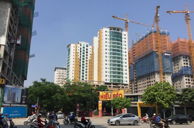  Hà Nội lộ diện thêm con đường nhỏ dài 1km oằn mình cõng 25 tòa cao ốc - Ảnh 11.