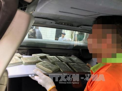 vu bat trum ma tuy o tram thu phi: phat hien them 32 banh heroin hinh anh 1
