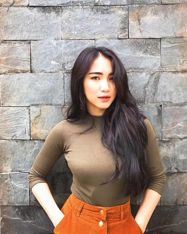 Đăng status tâm trạng, Hòa Minzy đang ngầm khoe có bạn trai mới? - Ảnh 3.