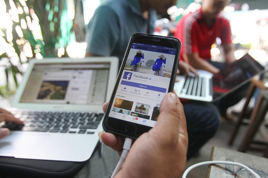 Facebook tại Việt Nam đang khó truy cập - Ảnh 1.