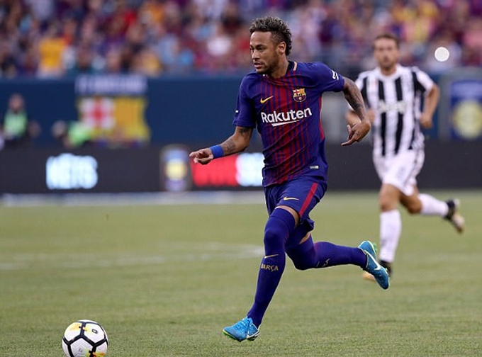 Neymar đến Porto kiểm tra y tế, chuẩn bị gia nhập PSG