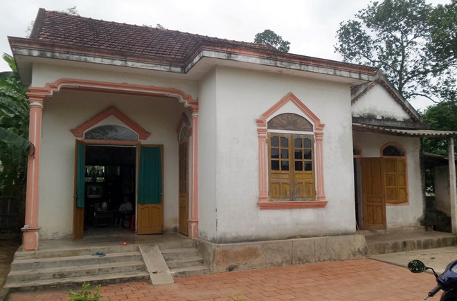 Anh em sinh ba cung do mot truong quan doi hinh anh 2