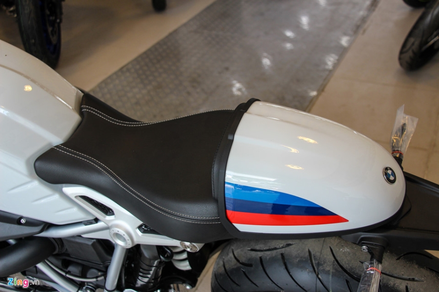 BMW R nineT Racer dau tien ve Viet Nam hinh anh 7