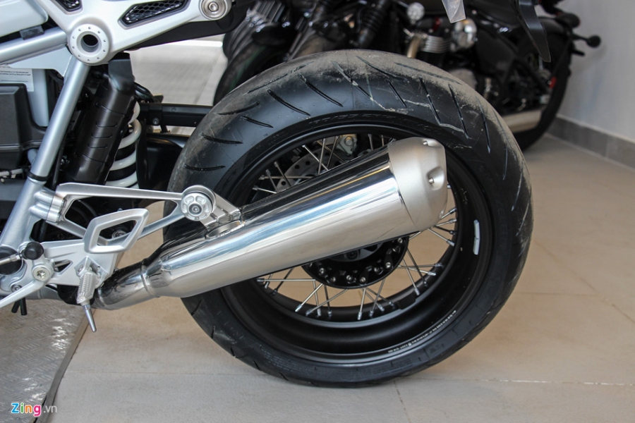BMW R nineT Racer dau tien ve Viet Nam hinh anh 8