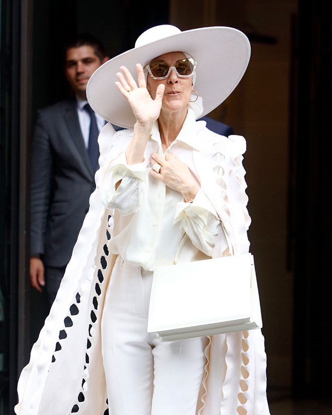 BST tui xach sieu dat do cua Celine Dion hinh anh 3
