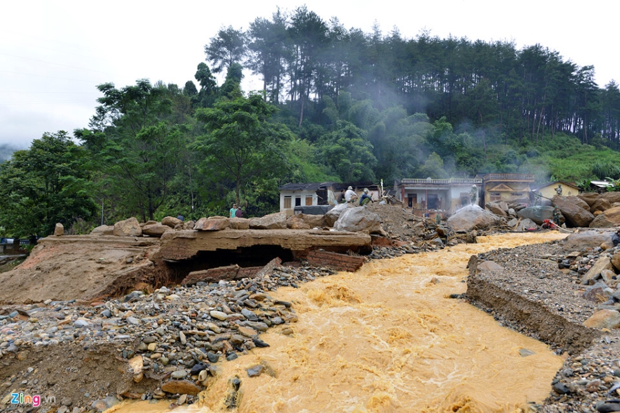 Canh tieu dieu o ron lu Mu Cang Chai hinh anh 14