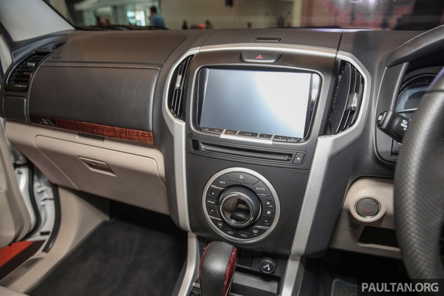 Ngắm kỹ Isuzu MU-X 2017 có thể về Việt Nam trong tương lai để cạnh tranh Toyota Fortuner - Ảnh 13.