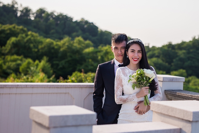 Thủy Tiên, Công Vinh mặc áo cưới quay MV