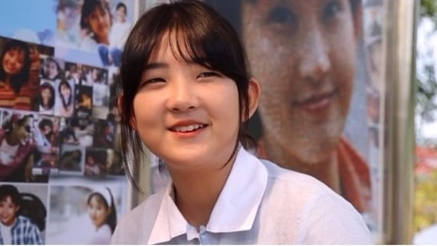 9 năm sau vụ tự tử liên hoàn của bố mẹ, con gái Choi Jin Sil đột ngột cầu cứu vì bị bà ngoại đánh đập - Ảnh 3.