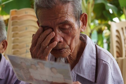  Ông Khoa đau đớn trước sự ra đi đột ngột của cháu trai 