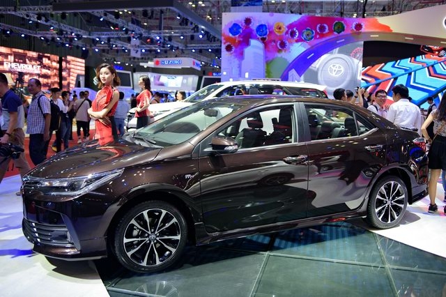 toyota corolla altis 2017 ve viet nam quyet dau mazda3 hinh anh 2