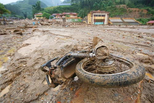 tran-lu-quet-lich-su-tan-pha-mu-cang-chai