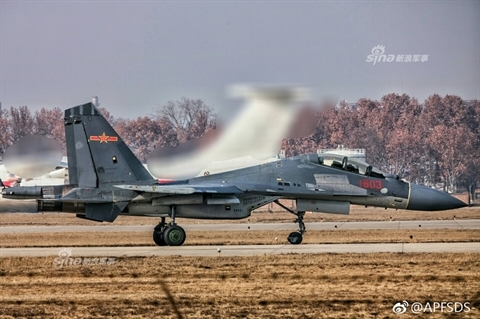 Tham vong lon cua Trung Quoc: Thay the JH-7 bang J-16