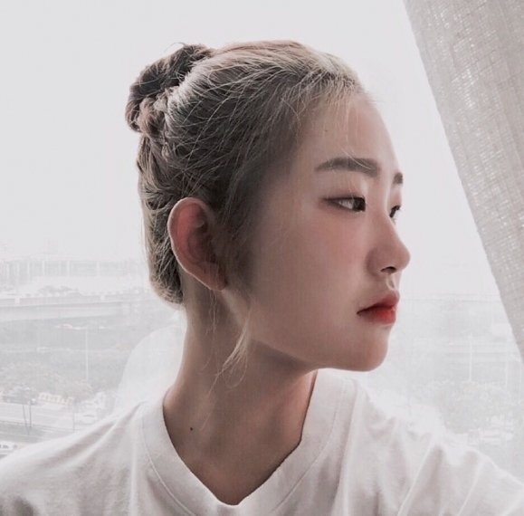 Con gái của Choi Jin Sil tiết lộ thêm bị bà ngoại đưa vào bệnh viện tâm thần - Ảnh 1.