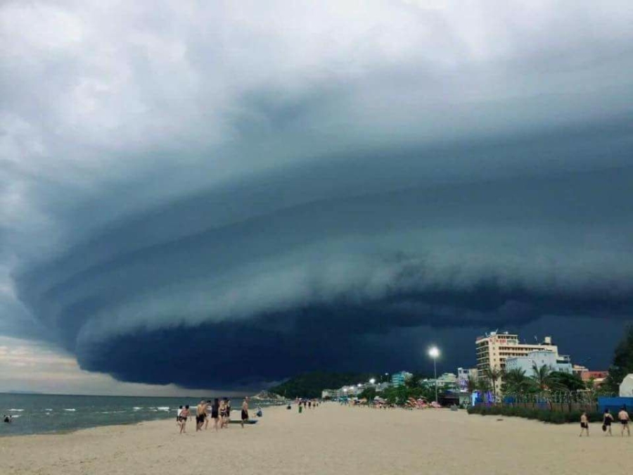 Supercell cloud, Hiện tượng lạ, Bão, Sầm Sơn, Thanh Hóa