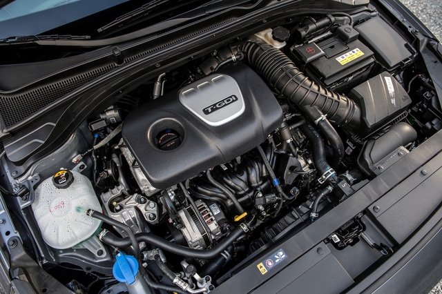 Xe gia đình với cốp siêu rộng Hyundai Elantra GT 2018 có giá tốt - Ảnh 4.
