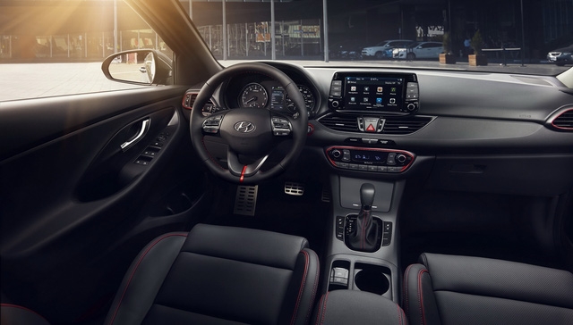 Xe gia đình với cốp siêu rộng Hyundai Elantra GT 2018 có giá tốt - Ảnh 5.